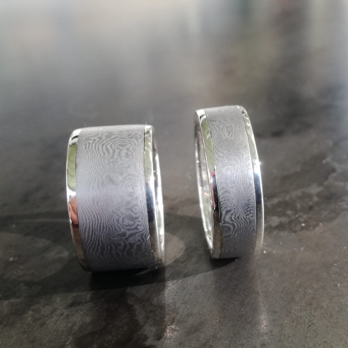 damaststalen ringen met zilver.jpg