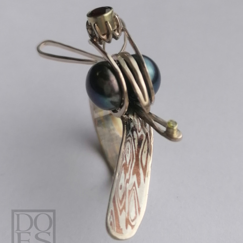 Mosquito-with-crown-ring.jpg