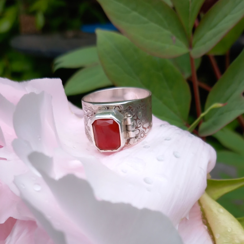 Mokume-gane-ring-op-pioenroos.jpg